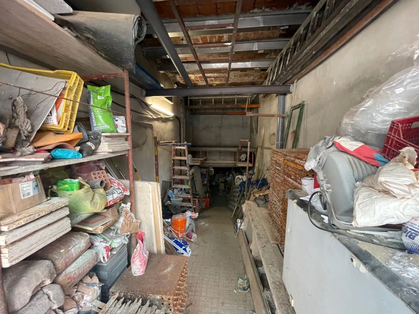 329m² Commercial property in Sant Boi de Llobregat, Spain No. 245319