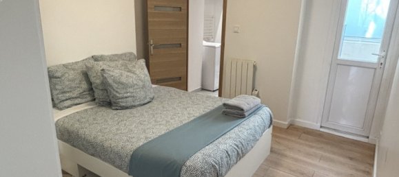 1 bedroom Apartment in Montreuil, France No. 175803 9