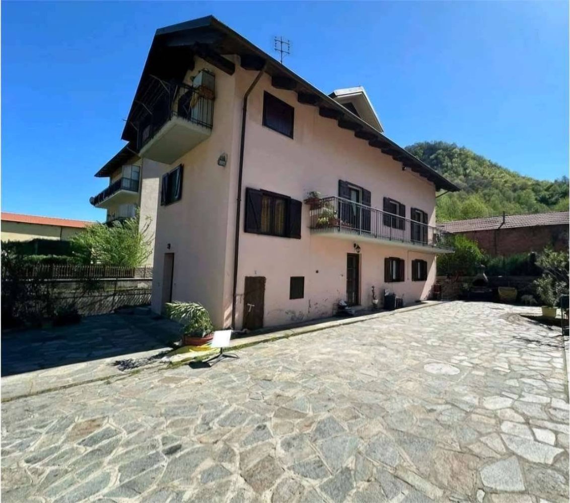 2 Schlafzimmer Wohnung in San Germano Chisone, Italy, Nr. 214080