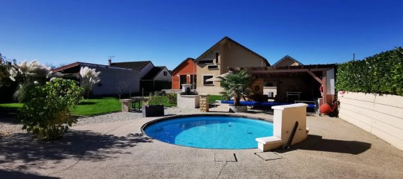 10 rooms House in Coullons, France No. 227862 15