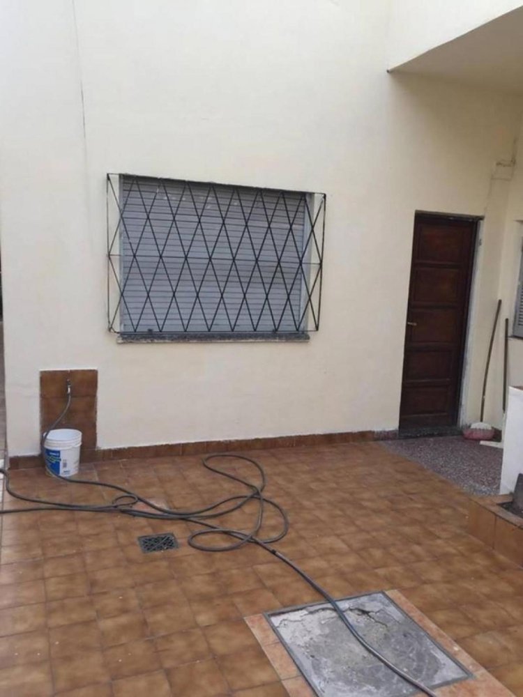 Casa T2 em Bermudez, Argentina N.º 10571