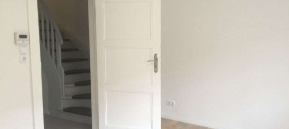 2 rooms Castles in Hakenfelde, Germany No. 105033 6