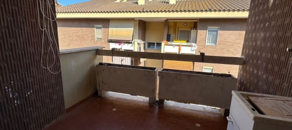 3-salle Appartement à Pomezia, Italy No. 299357 12