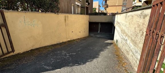 3-salle Appartement à Pomezia, Italy No. 299357 13