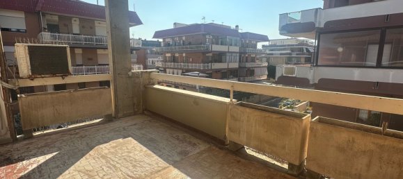 3-salle Appartement à Pomezia, Italy No. 299357 11