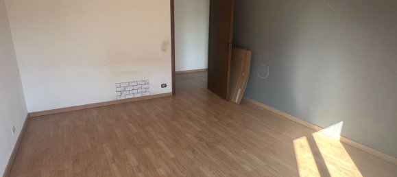 3-salle Appartement à Pomezia, Italy No. 299357 7