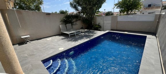 4 bedrooms House in Torre de la Horadada, Spain No. 156676 4