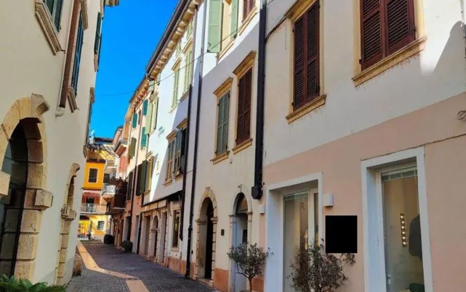 3-salle Appartement à Peschiera del Garda, Italy No. 298278