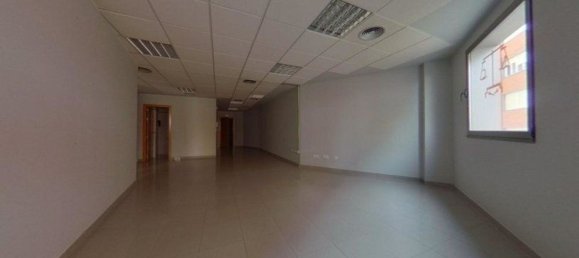  مكتب في Leon, Spain 150متر مربع رقم 65732 7