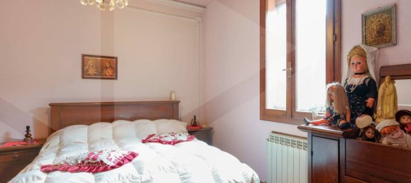 4-Zimmer Wohnung in Bologna, Italy, Nr. 25362 32