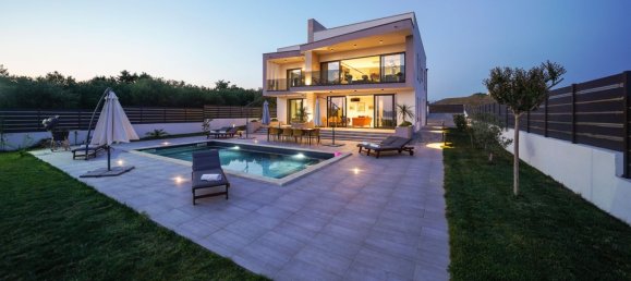 5 غرف نوم فيلا في Zadar, Croatia رقم 155 3