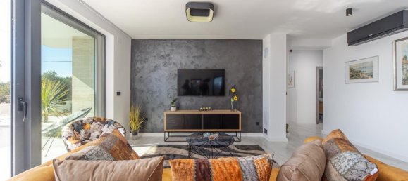 5 غرف نوم فيلا في Zadar, Croatia رقم 155 12