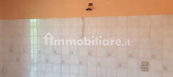 4 bedrooms Villa in Avellino, Italy No. 151380 3