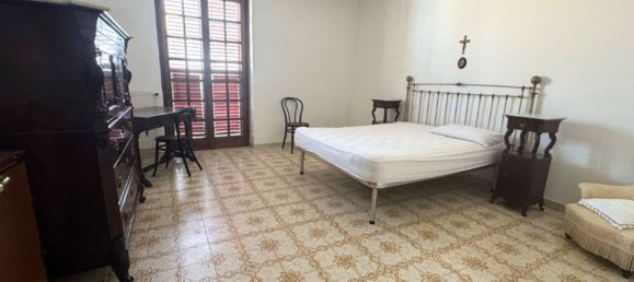 5-salle Appartement à Partinico, Italy No. 51349 22