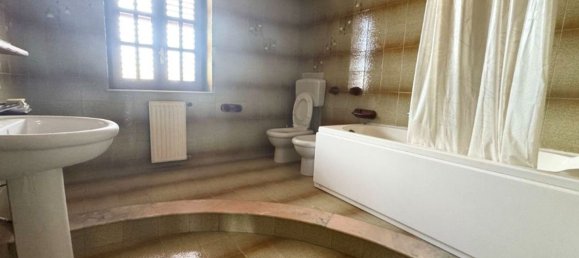 5-salle Appartement à Partinico, Italy No. 51349 11