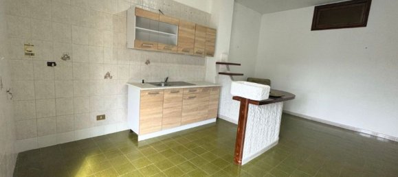 5-salle Appartement à Partinico, Italy No. 51349 4