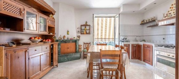 Квартира с 3 спальнями в Рим, Италия № 373300 2