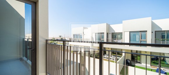 Adosado de 3 dormitorios en Dubai South (Dubai World Central), UAE No. 51823 8