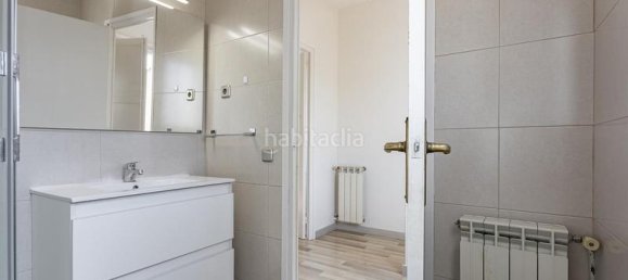 2 bedrooms Penthouse in Gracia, Spain No. 169623 2