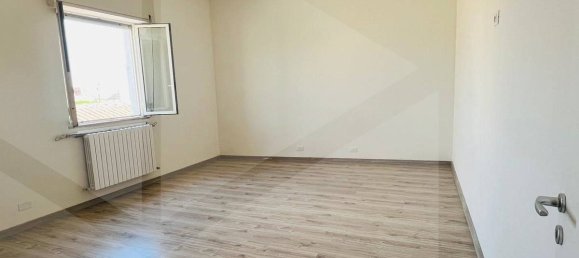 Квартира с 3 комнатами в Сан Северо, Италия № 328075 4