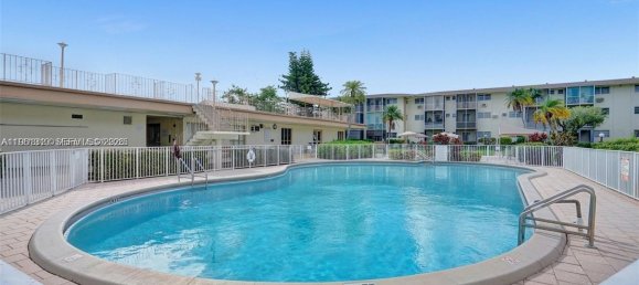 1 dormitorio propiedad comercial en venta en Miami, Miami-Dade, Florida, USA № 615557 8