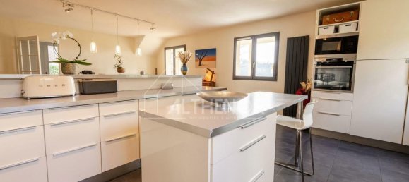 5 bedrooms House in Chessenaz, France No. 160658 9