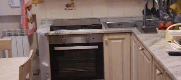 Apartamento T5 em Prato, Italy N.º 376433 17