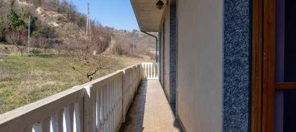 8 rooms House in Terzo, Italy No. 210226 19