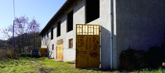 8 rooms House in Terzo, Italy No. 210226 5