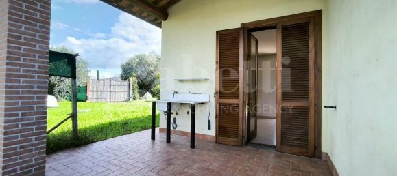 4 rooms House in Scarlino, Italy No. 65092 9