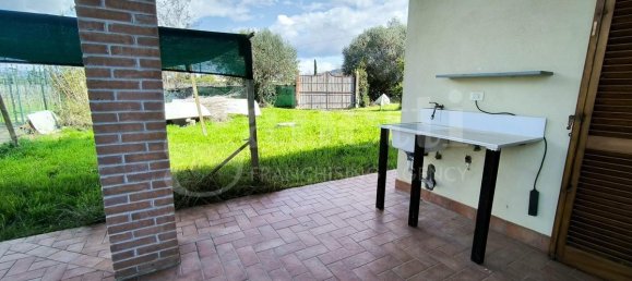 4 rooms House in Scarlino, Italy No. 65092 10