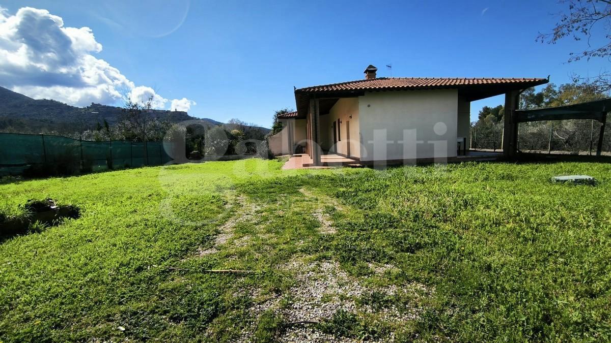 4 rooms House in Scarlino, Italy No. 65092