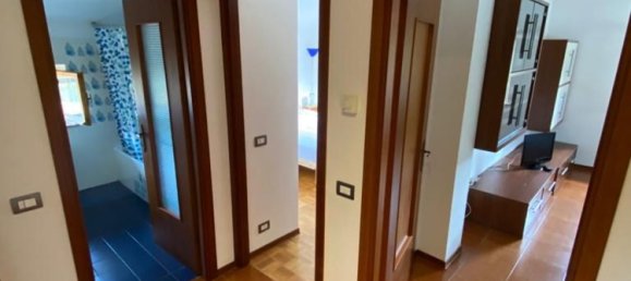 3 rooms Penthouse in Corniglio, Italy No. 253951 4