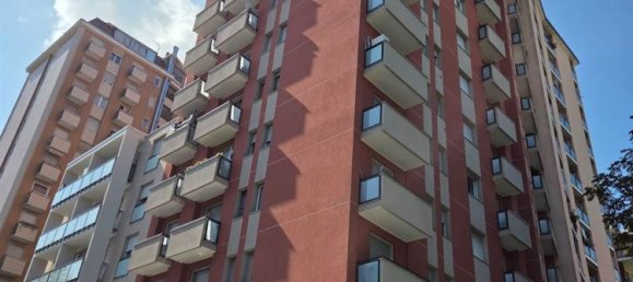 Apartamento T1 em Cinisello Balsamo, Italy N.º 360511 25