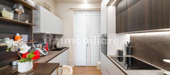 2 غرف نوم شقة في Desenzano del Garda, Italy رقم 271390 5