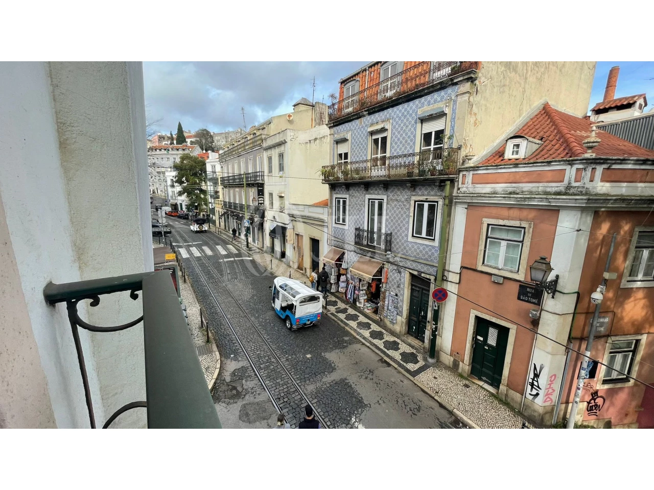 1 bedroom Apartment in Lisbon, Portugal No. 12859