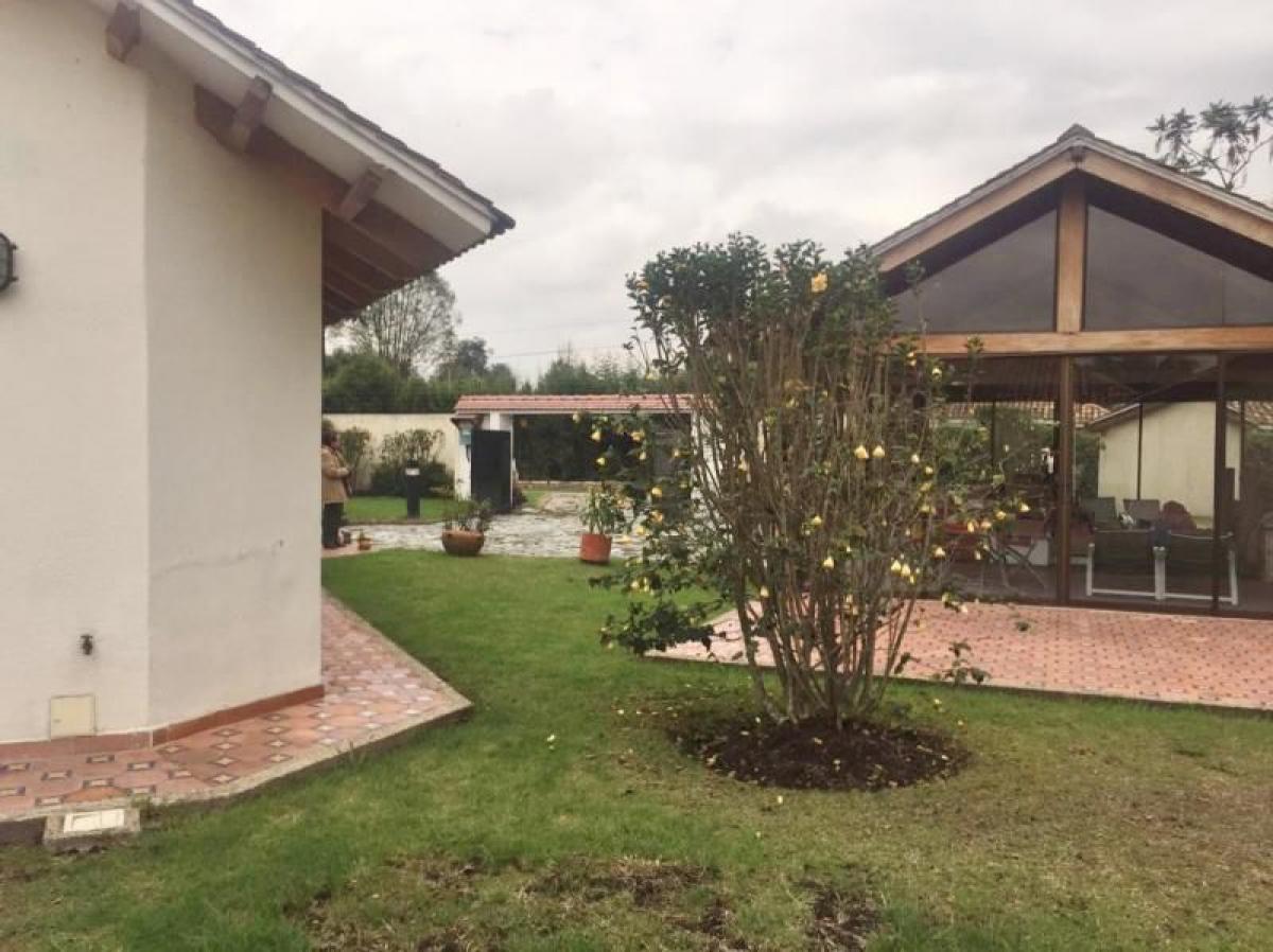 4 bedrooms House in Bogota, Colombia No. 13593