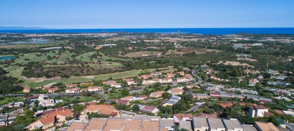 Квартира с 4 спальнями в Пула, Италия № 328909 24