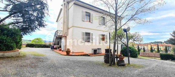 6 bedrooms Villa in Certaldo, Italy No. 276592 3