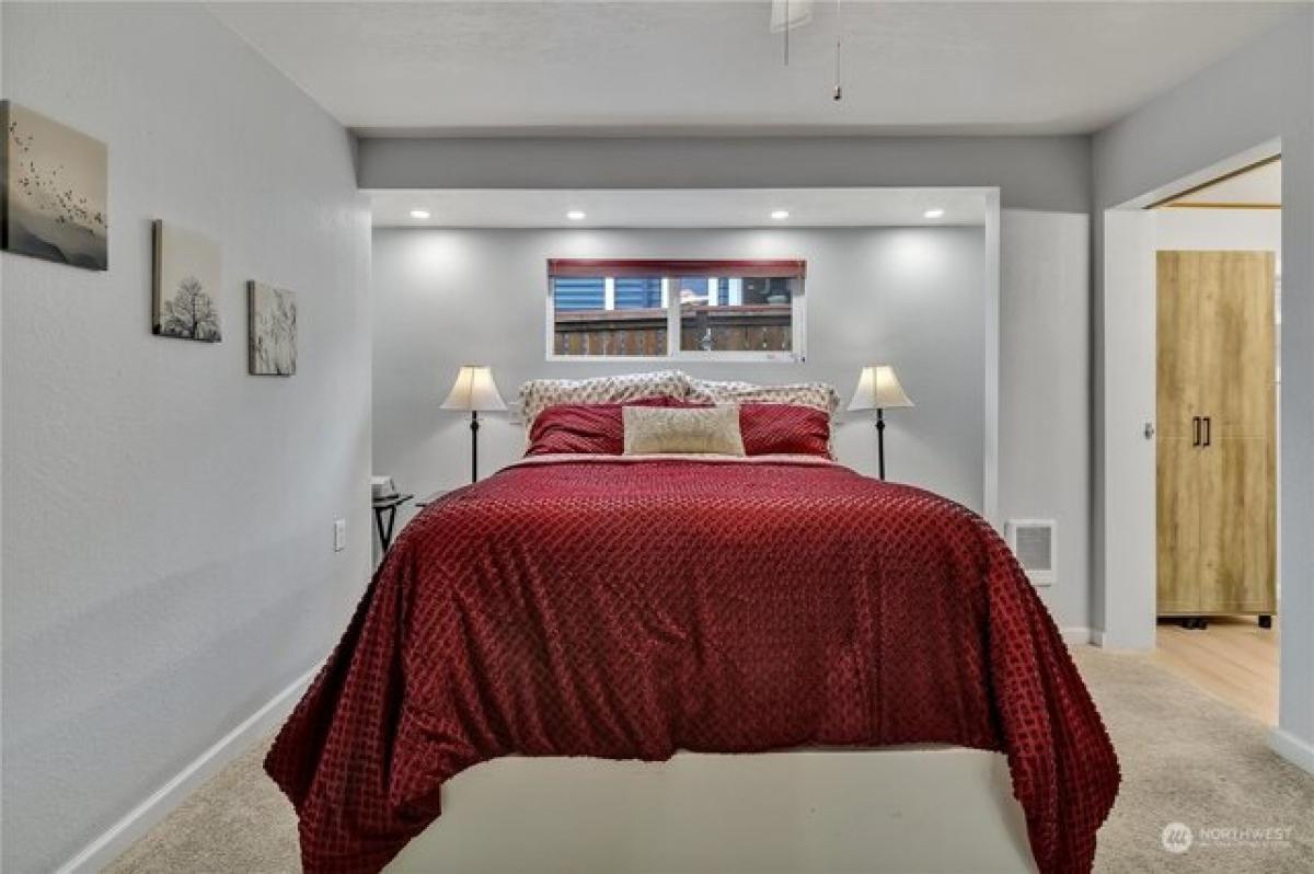 Дом с 3 спальнями в Сиэтл, США № 207943