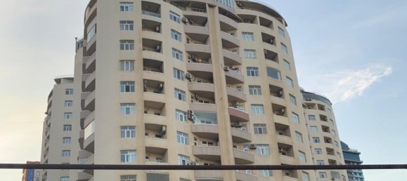 3 bedrooms Apartment in Sabail, Azerbaijan No. 1818 10