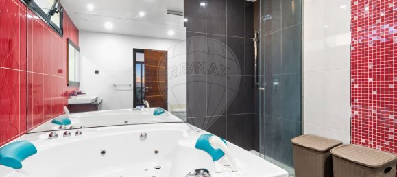 Casa de 3 dormitorios en Funchal, Portugal No. 25069 5