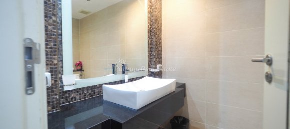 Studio in the Condo in Pattaya, Thailand No. 7963 7