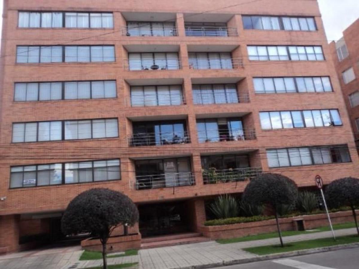 3 bedrooms House in Bogota, Colombia No. 12634