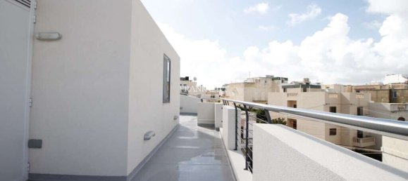 4 bedrooms Villa in San Gwann, Malta No. 3684 20