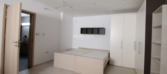 4 bedrooms Villa in San Gwann, Malta No. 3684 27