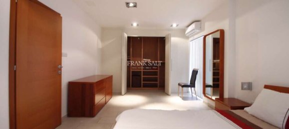 4 bedrooms Villa in San Gwann, Malta No. 3684 8