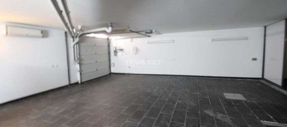 4 bedrooms Villa in San Gwann, Malta No. 3684 28