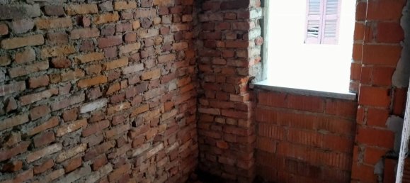 4 bedrooms House in Besozzo, Italy No. 90760 8