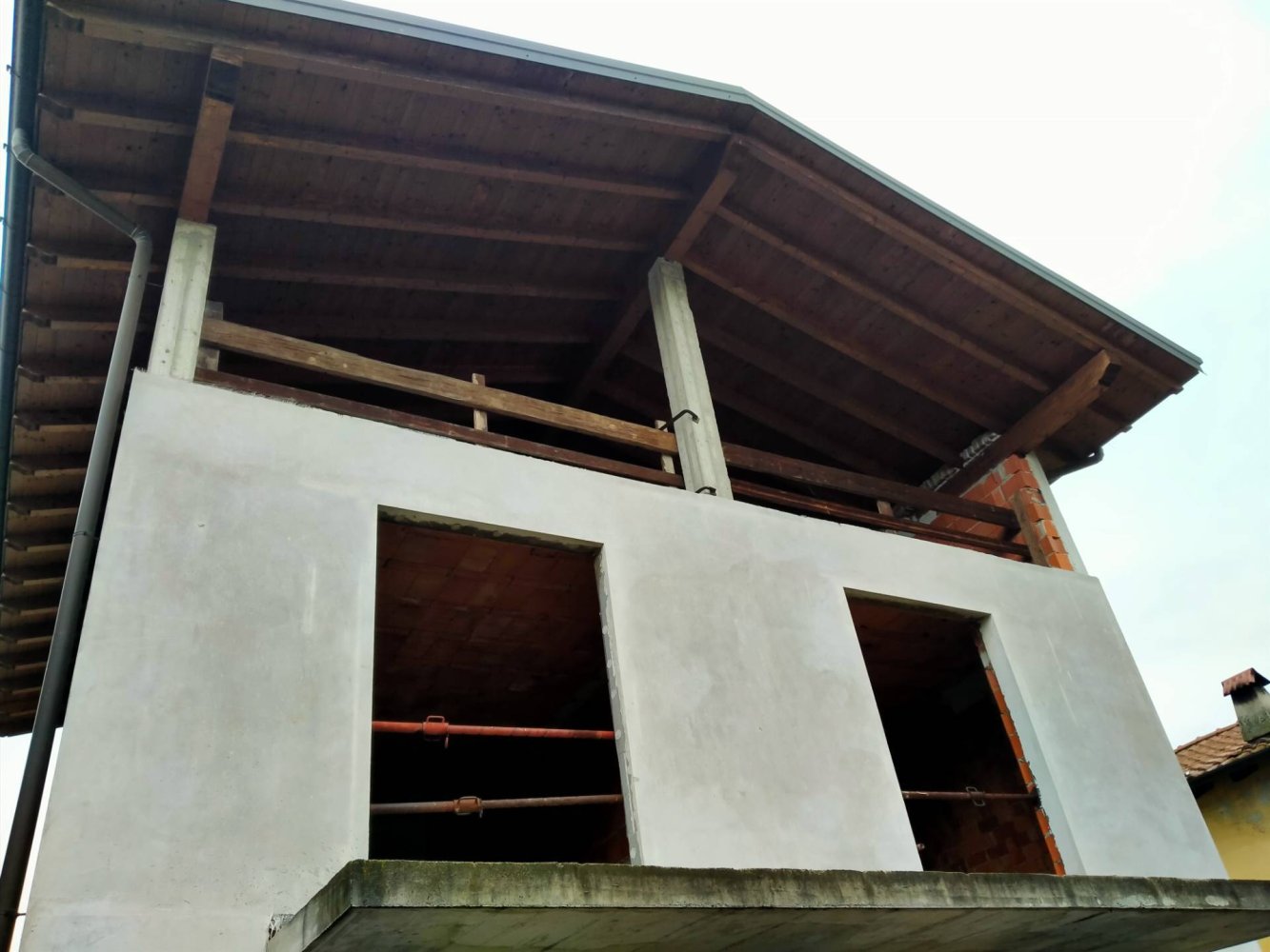 4 bedrooms House in Besozzo, Italy No. 90760